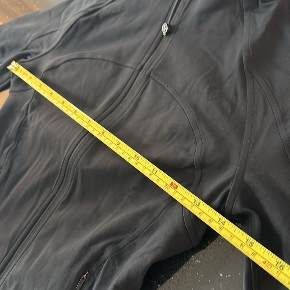 Lululemon Nulu Cropped Define Jacket Black size 4 NWT influencer - Picture 3 of 6